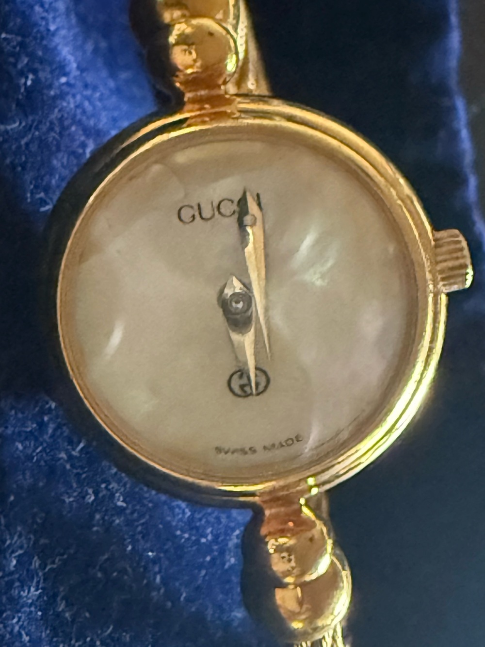 Gucci Gold-Tone Mother-of-Pearl Dial Ladies Bracelet Watch